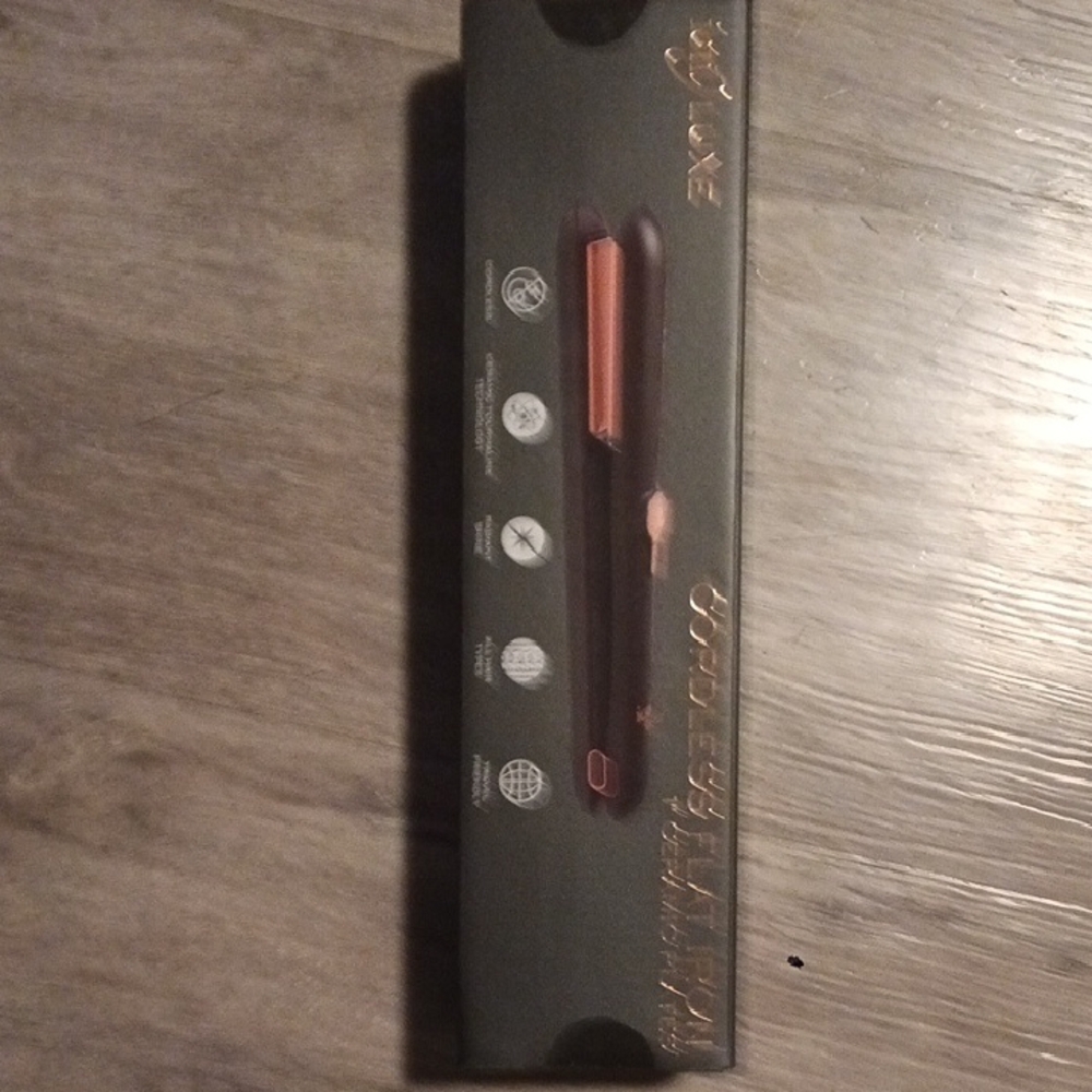 Ion Rose Gold and Black Flat Iron